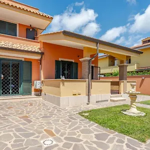 Casa vacanze Garden - Free Parking, Wi-fi E Netflix, Fiumicino